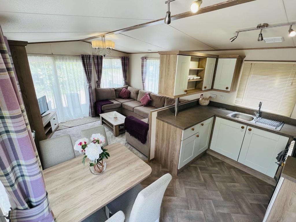 Lakes View At Borwick Lakes Holiday home *